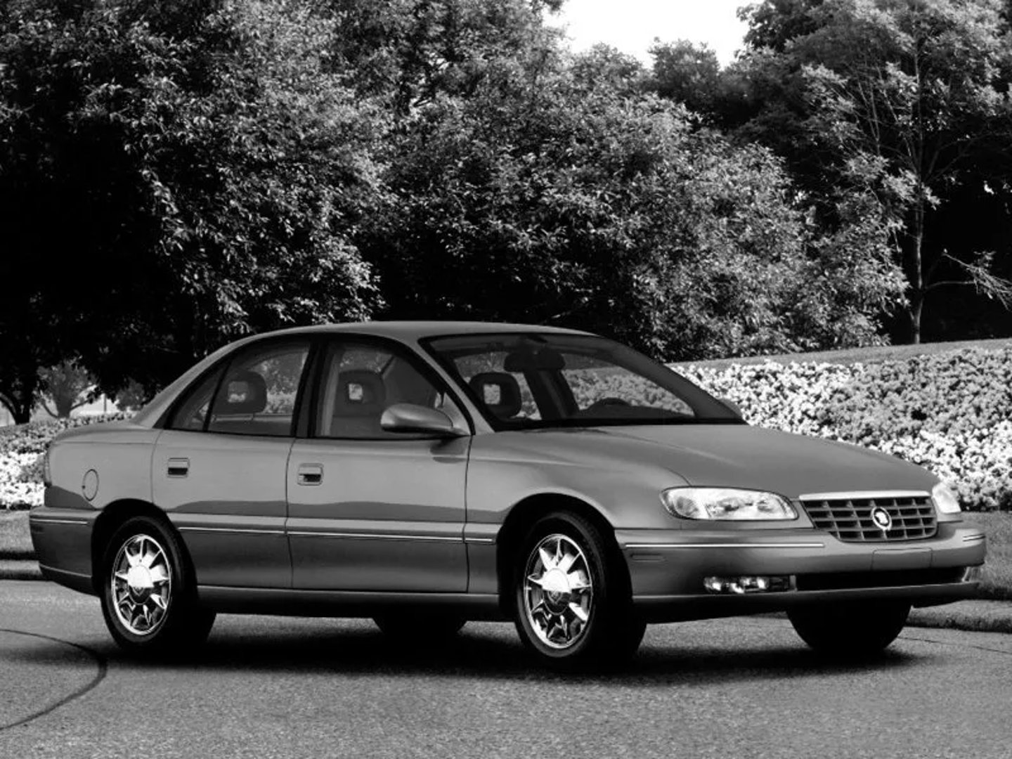 Cadillac_LSE_1_generation__Sedan__1.jpg
