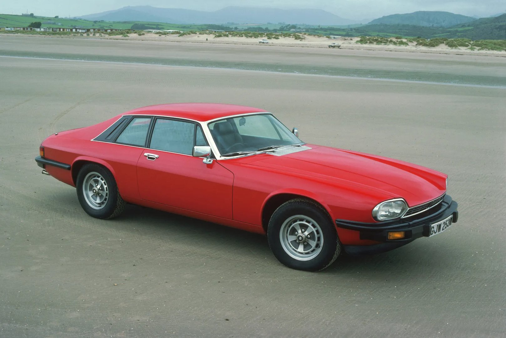 Jaguar_XJS_2_generation__Coupe__4.jpg