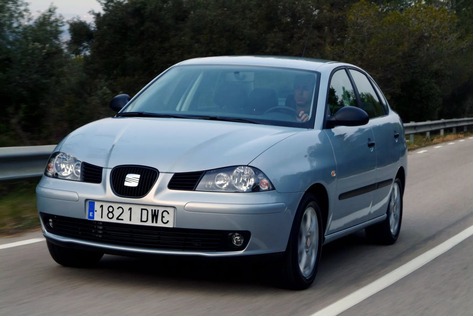 2 generation, restyling 