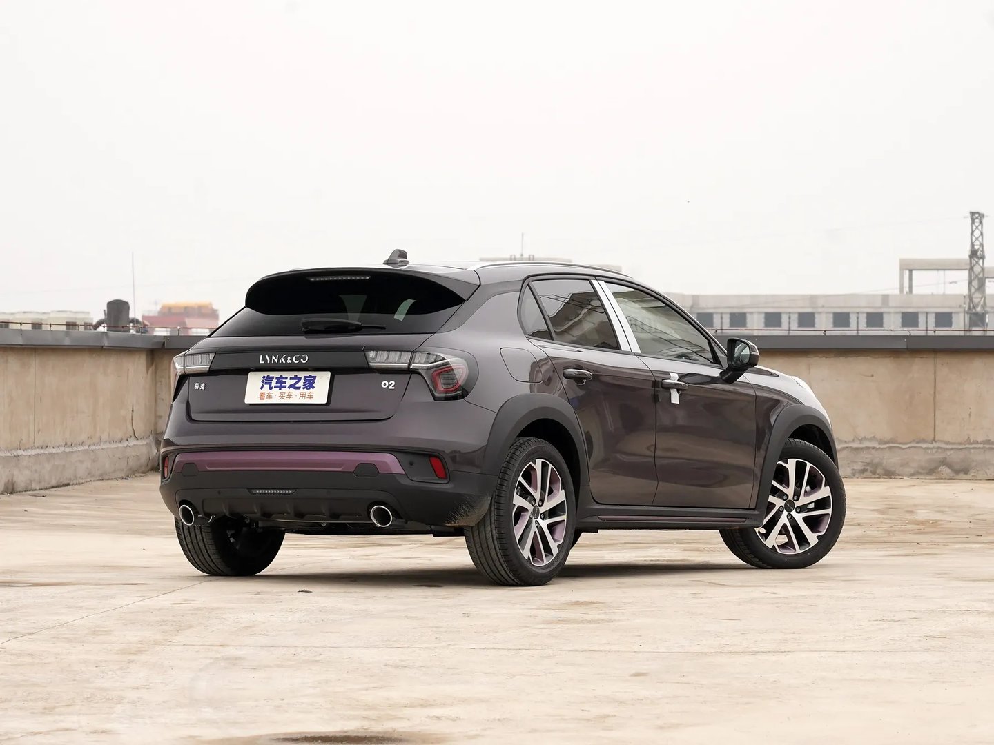 lynkco_02_1_generation__SUV_5-doors__2.jpg