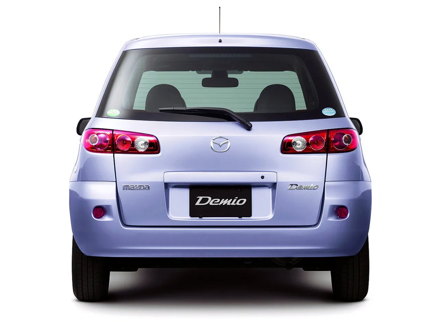 Mazda_Demio_2_generation__Mini_5-doors__2.jpg