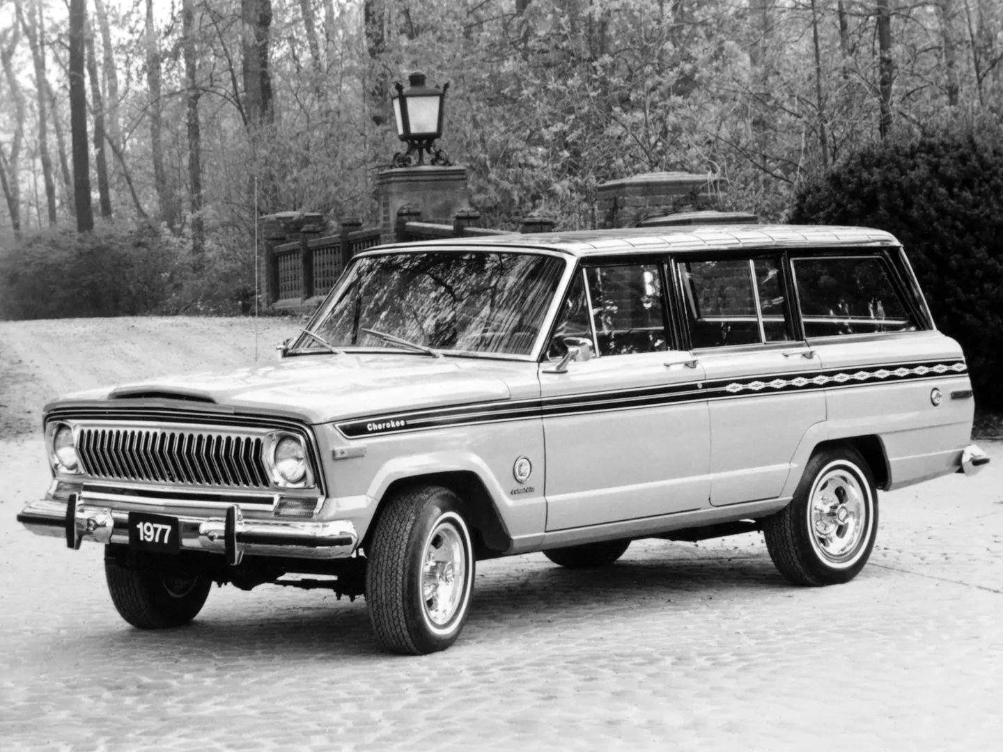 Jeep Cherokee 1 generation  SUV 5-doors