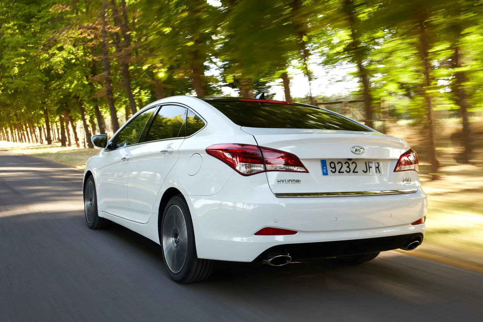 Hyundai_i40_1_generation_restyling__Sedan__4.jpg