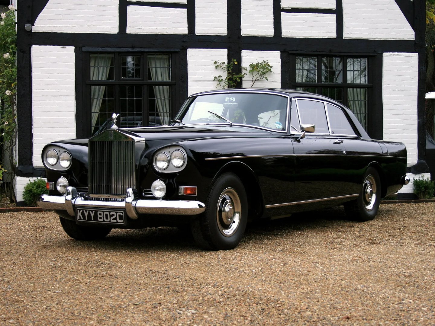 Rolls-Royce_Silver_Cloud_3_generation__Coupe__1.jpg