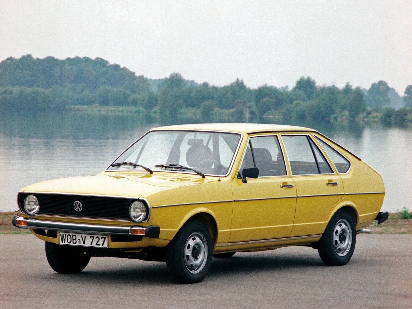 —  Hatchback 5-door