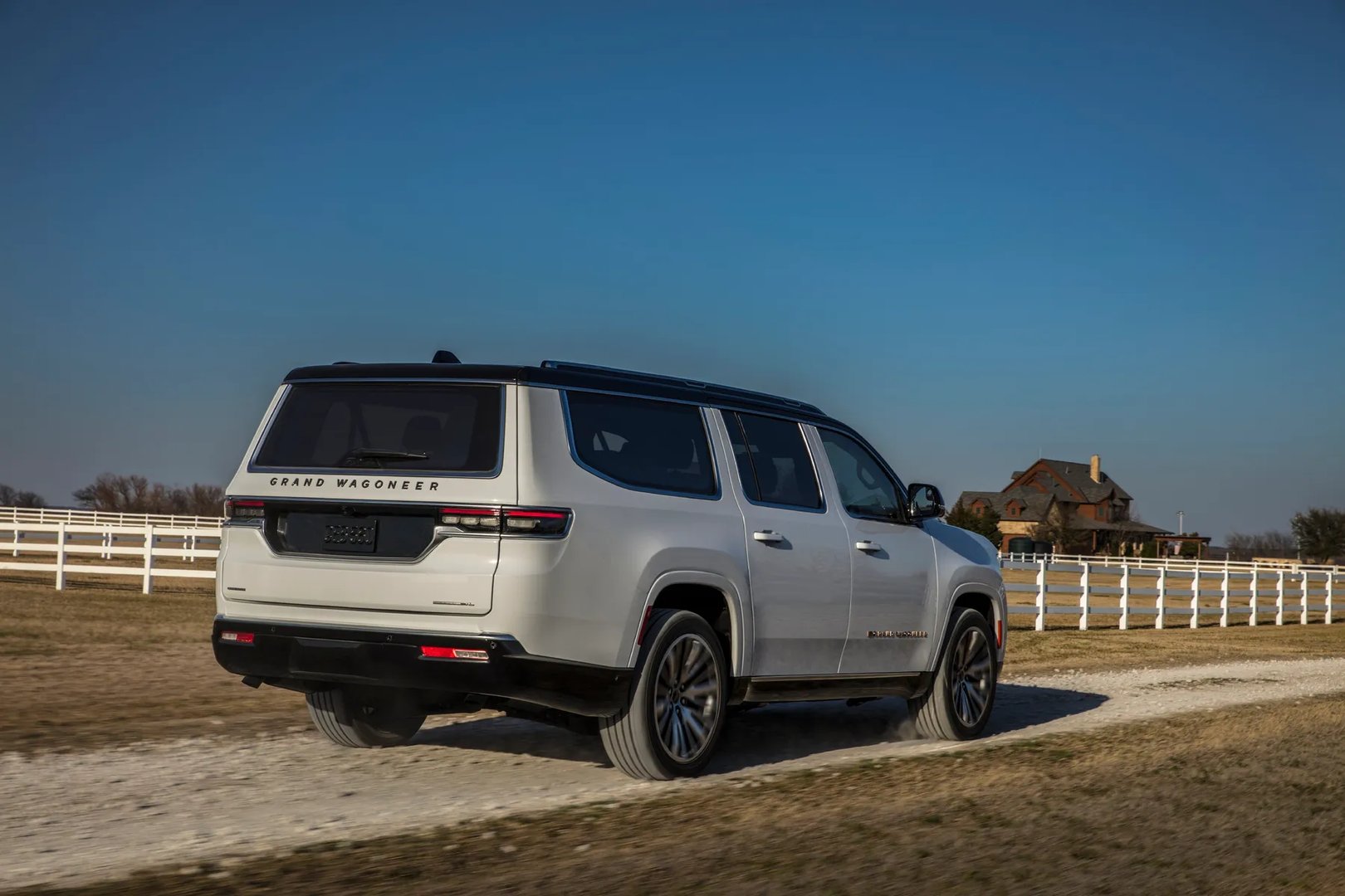 Jeep_Grand_Wagoneer_4_generation__SUV_Long__9.jpg