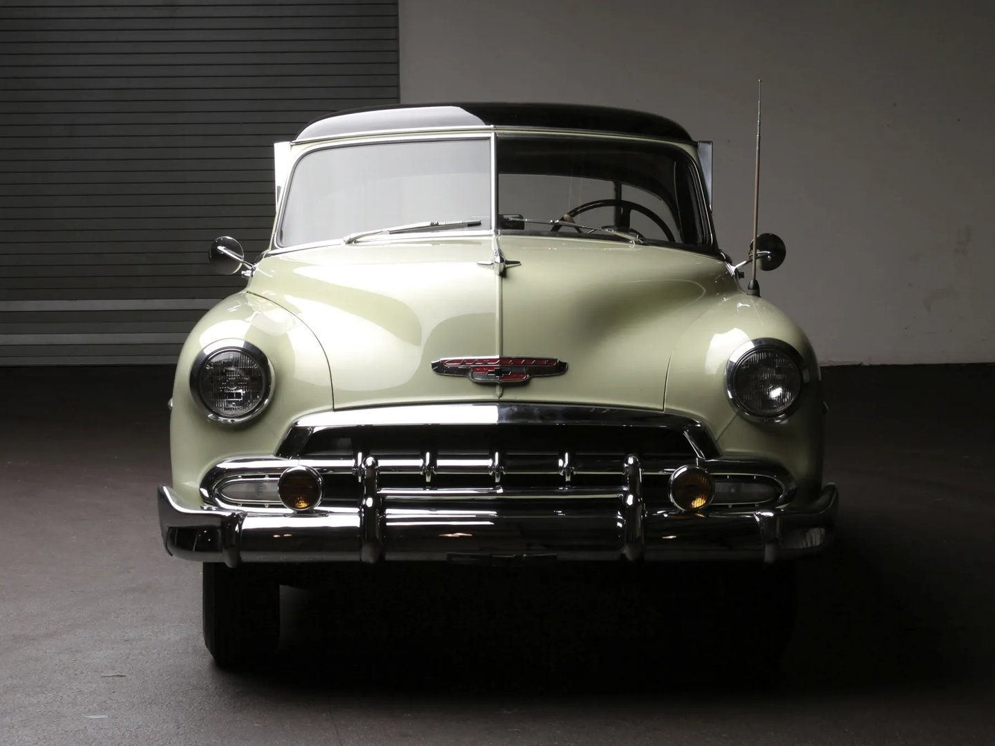 Chevrolet_Deluxe_1_generation__Coupe__2.jpg
