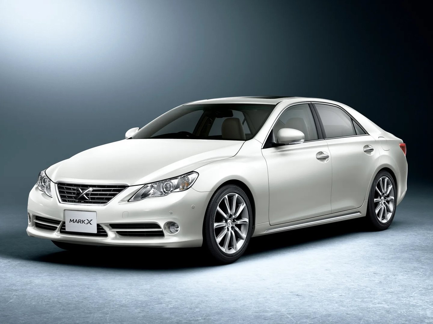 Toyota_Mark_X_2_generation__Sedan__3.jpg
