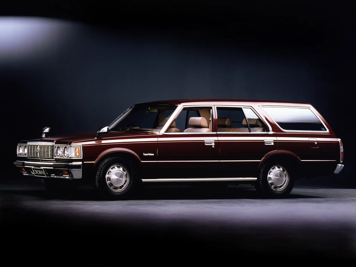 Toyota_Crown_6_generation__Estate_5-door__1.jpg