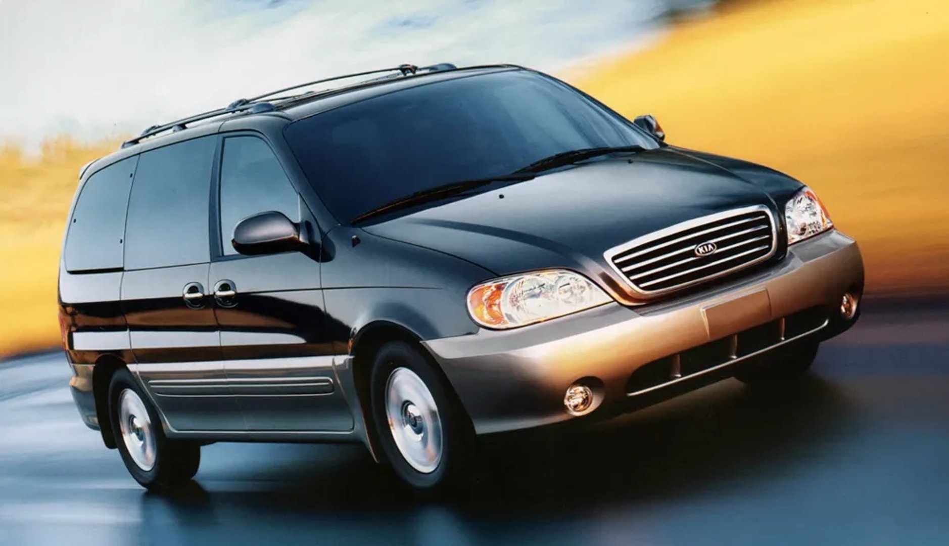 Kia_Sedona_1_generation__Minivan__2.jpg