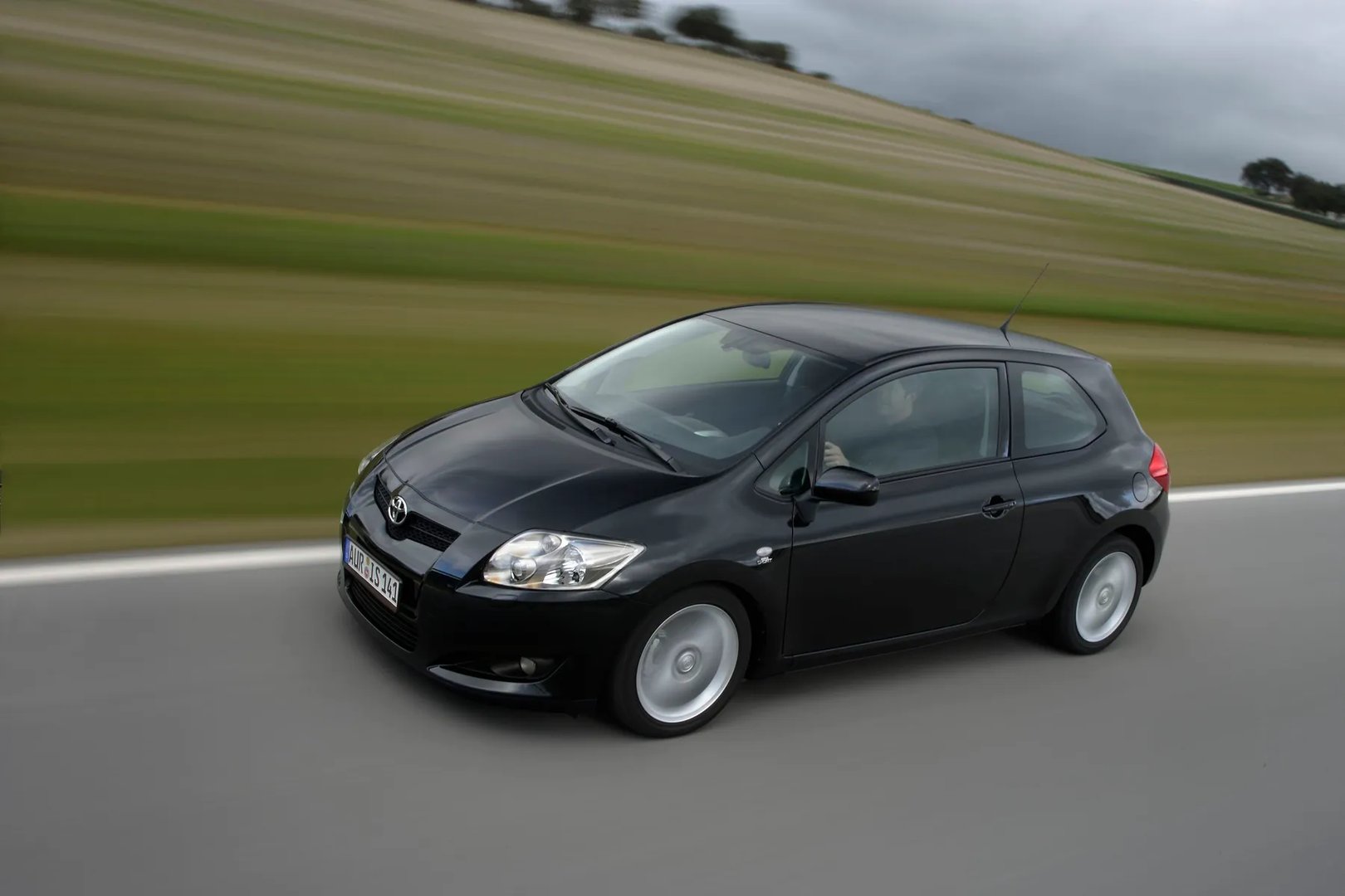 Toyota_Auris_1_generation__Hatchback_3-door__10.jpg