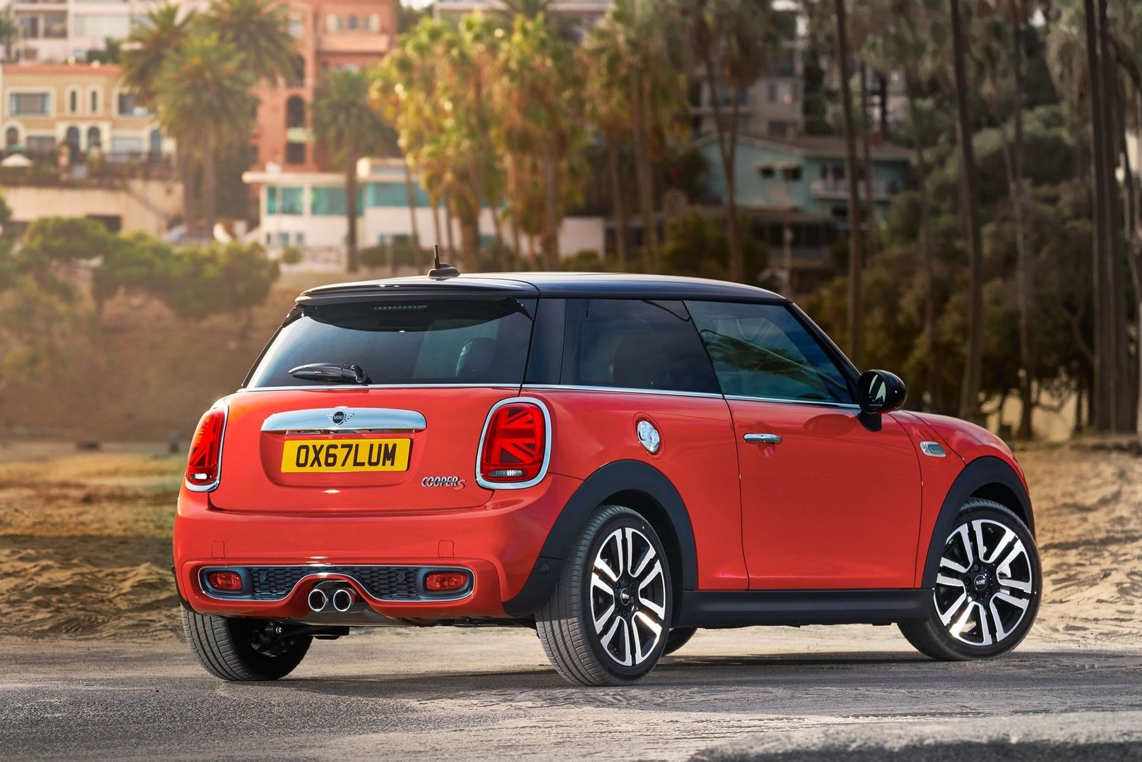 mini_Cooper_3_generation_restyling__Mini_3-doors__1.jpg