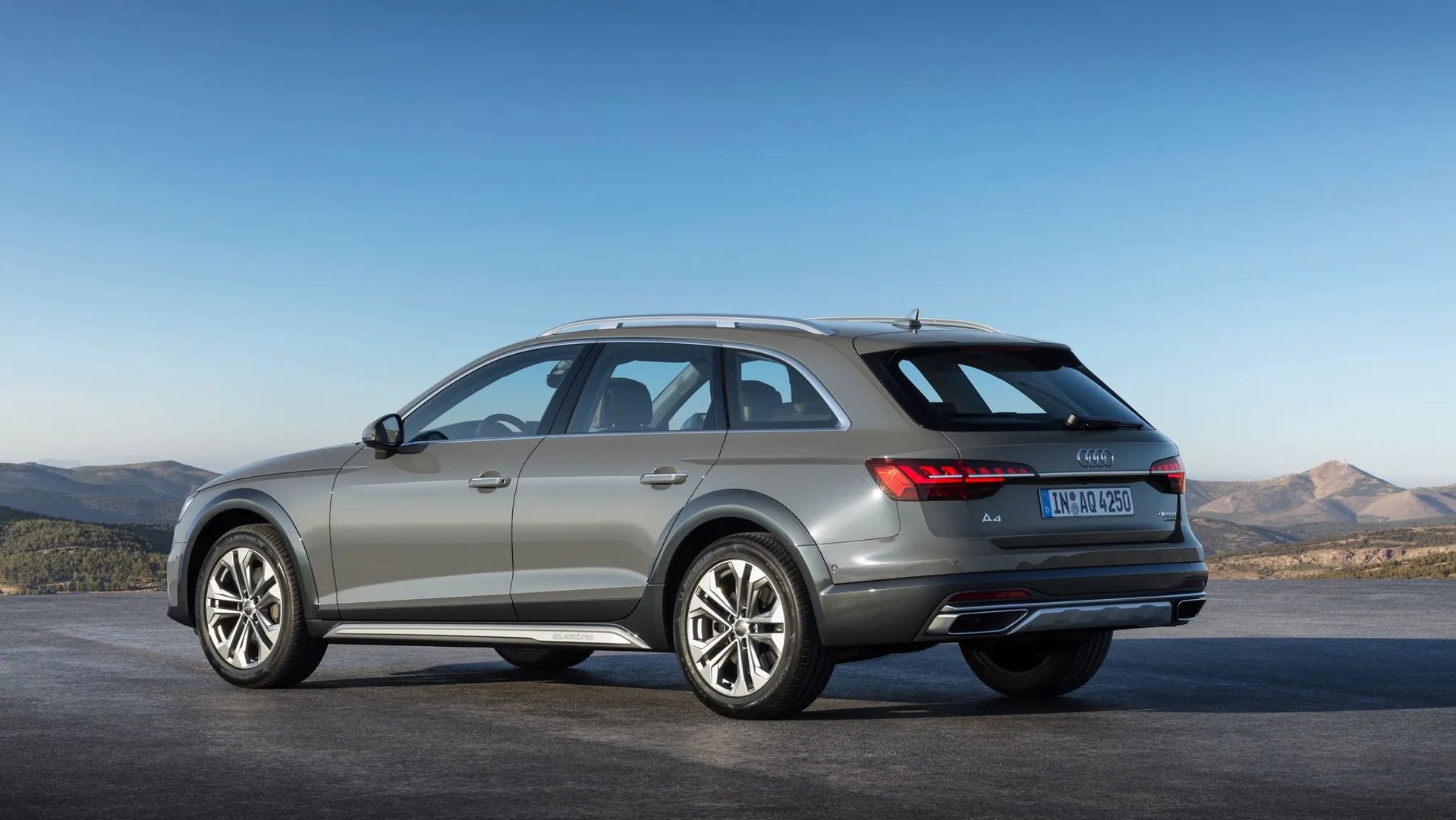Audi_A4_allroad_2_generation_restyling__Estate_5-door__3.jpg