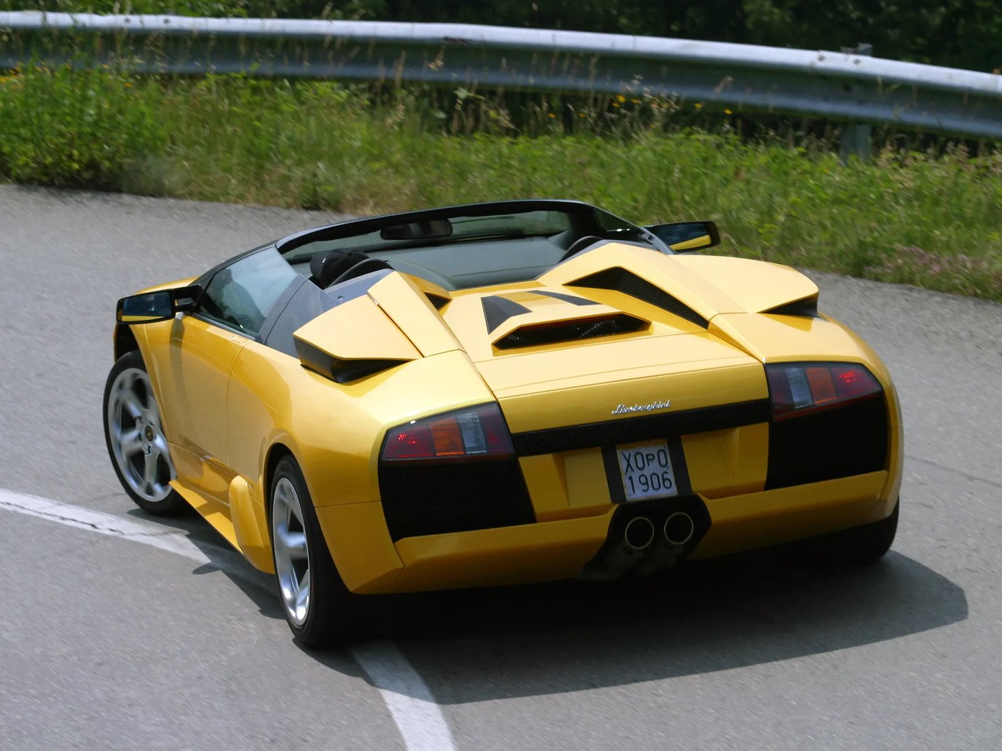 Lamborghini_Murcielago_1_generation__Roadster__12.jpg