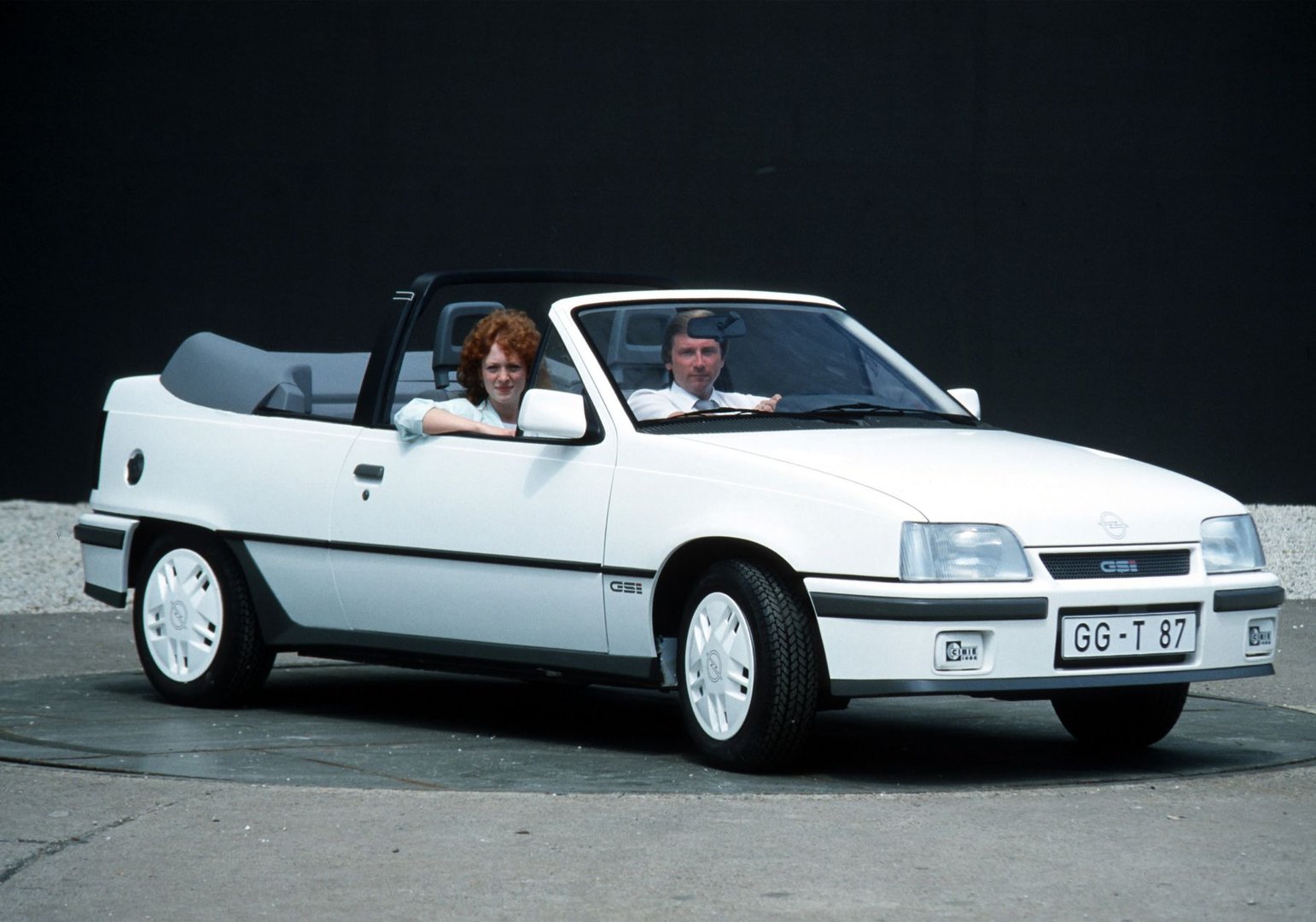 vauxhall_Astra_2_generation__Cabrio__6.jpg