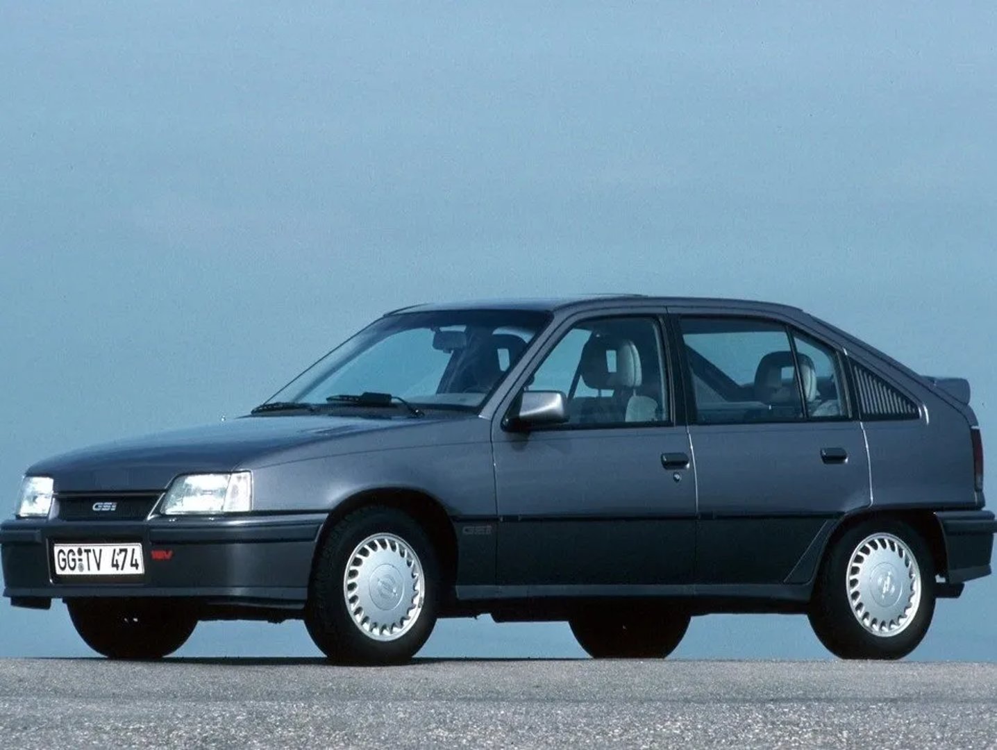 Daewoo_Racer_1_generation__Hatchback_5-door__1.jpg