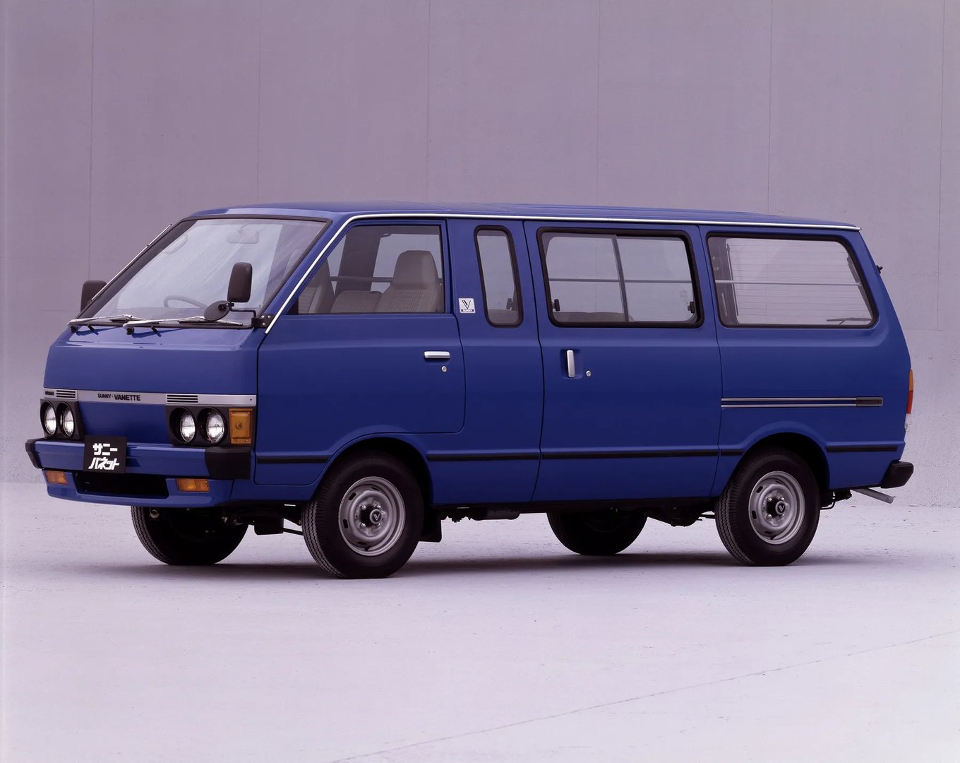 Nissan_Vanette_1_generation__Minivan__2.jpg