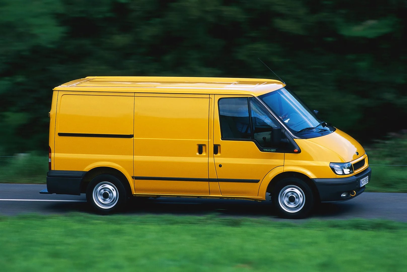 Ford_Transit_3_generation__Van_Long__2.jpg