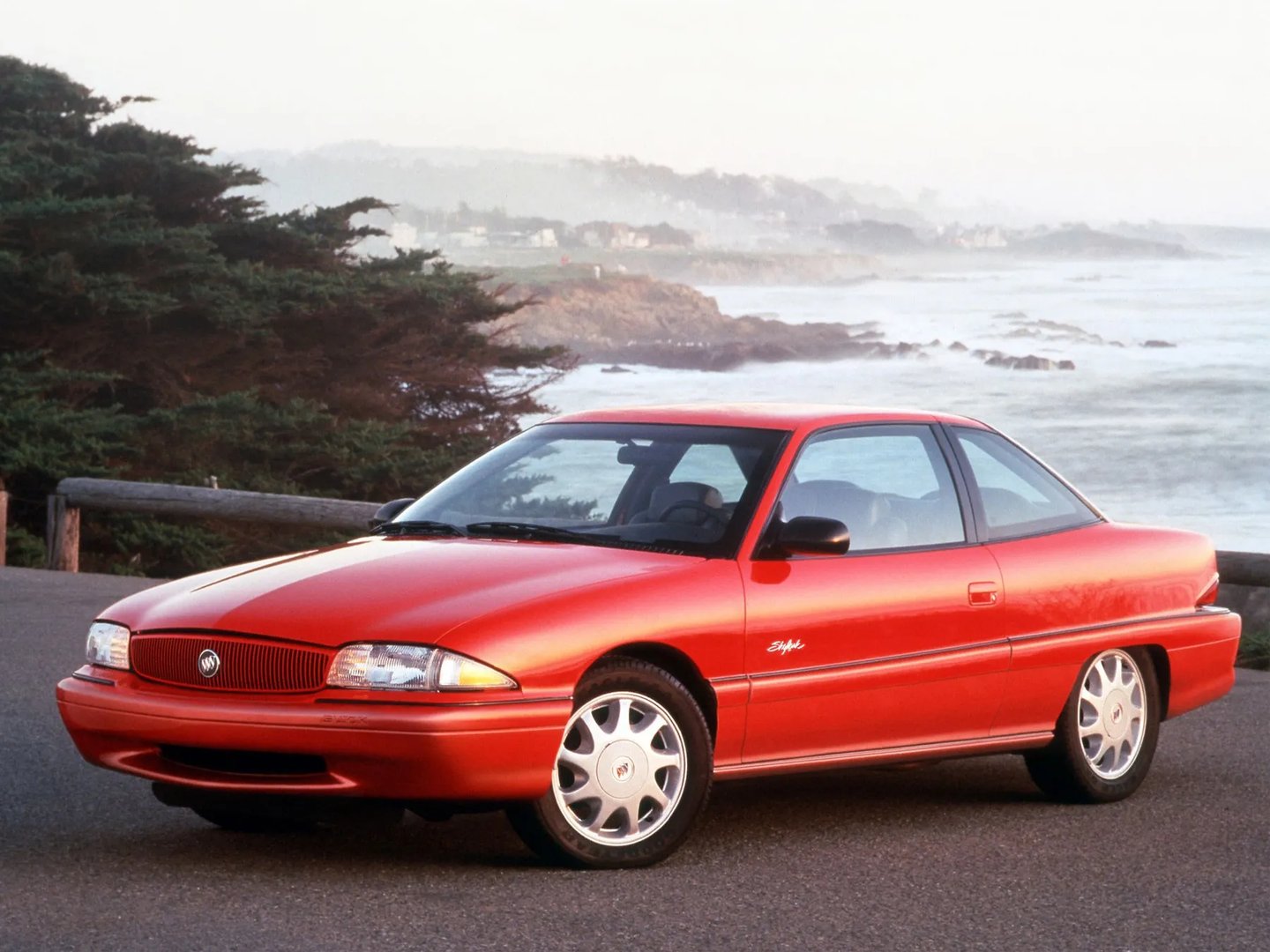 Buick_Skylark_7_generation__Coupe__1.jpg