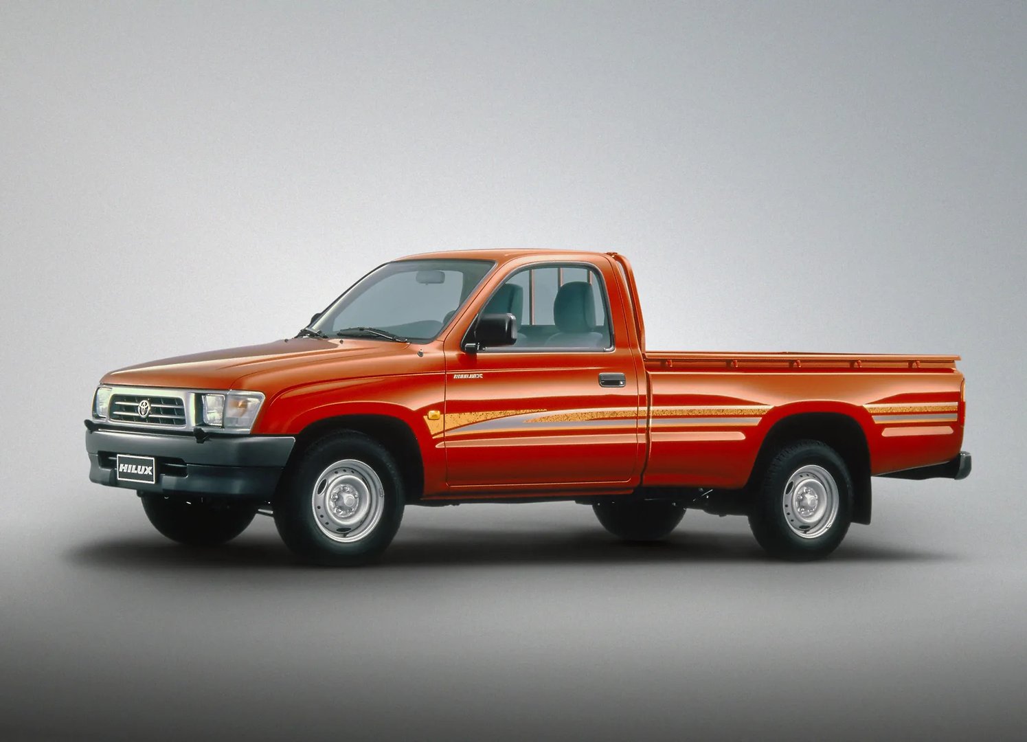 Toyota_Hilux_6_generation__Pickup_single-cab__2.jpg