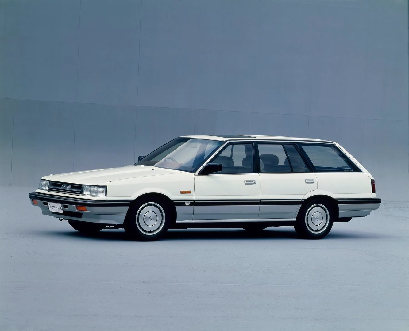 Nissan Skyline 7 generation  Estate 5-door