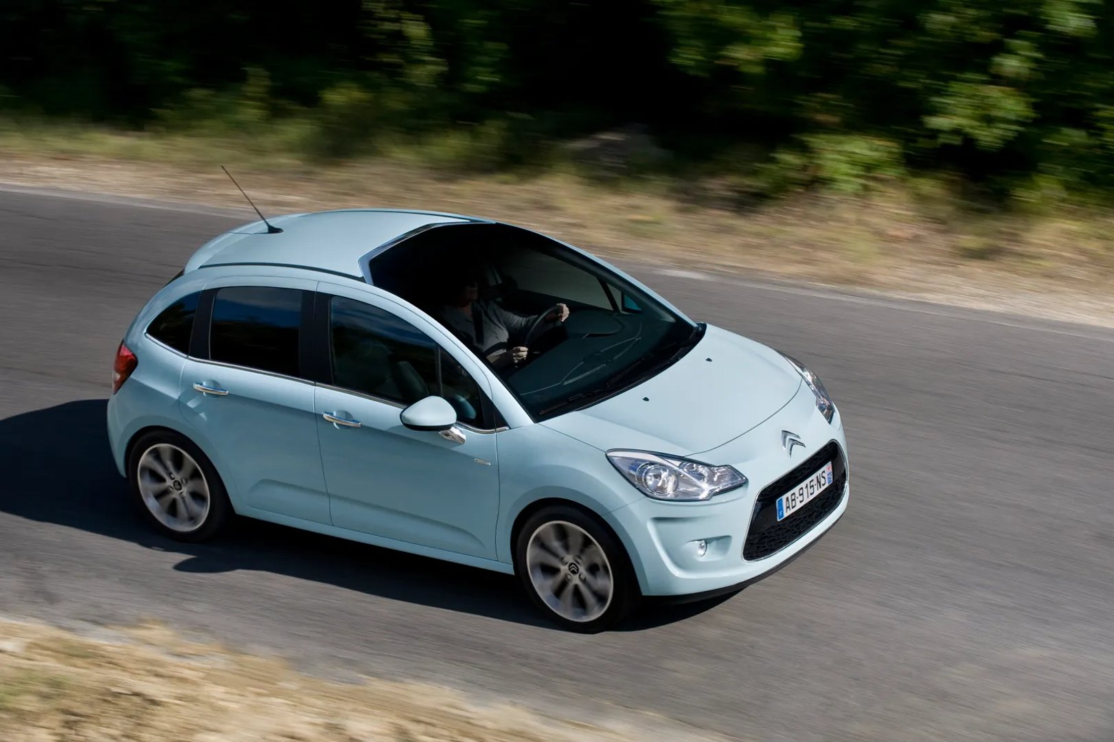Citroen_C3_2_generation__Mini_5-doors__1.jpg