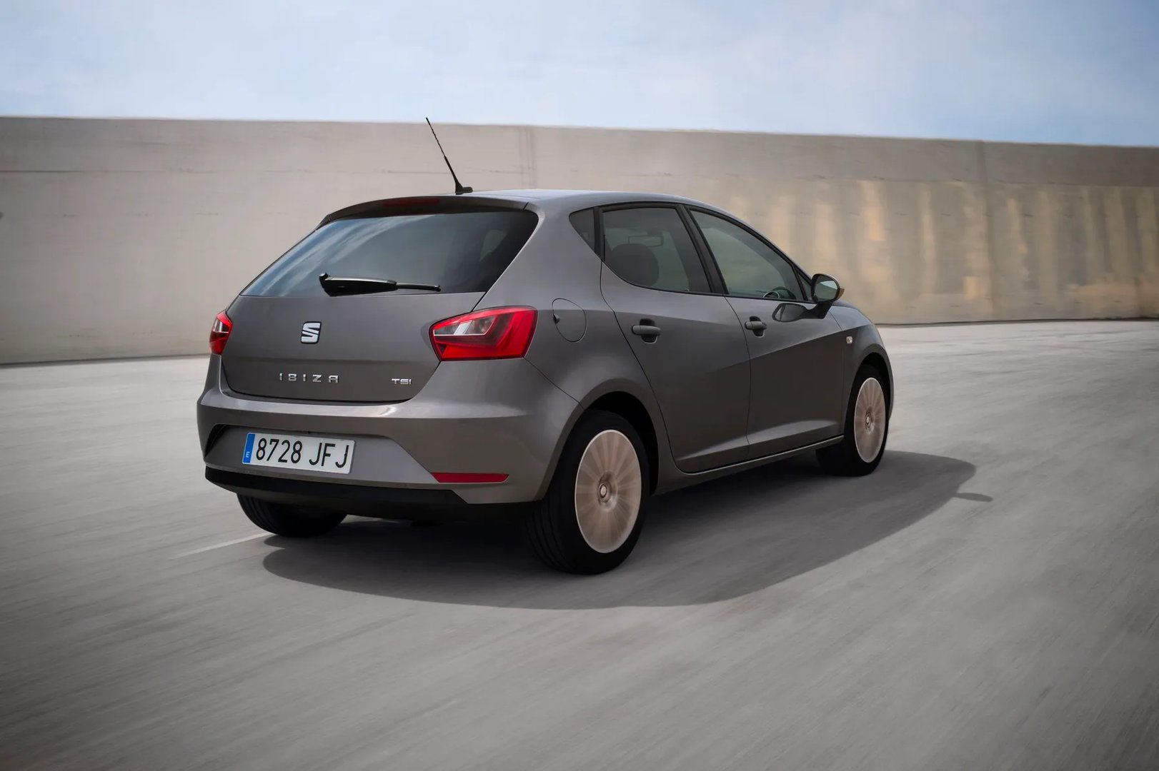 SEAT_Ibiza_4_generation_restyling_2__Mini_5-doors__3.jpg