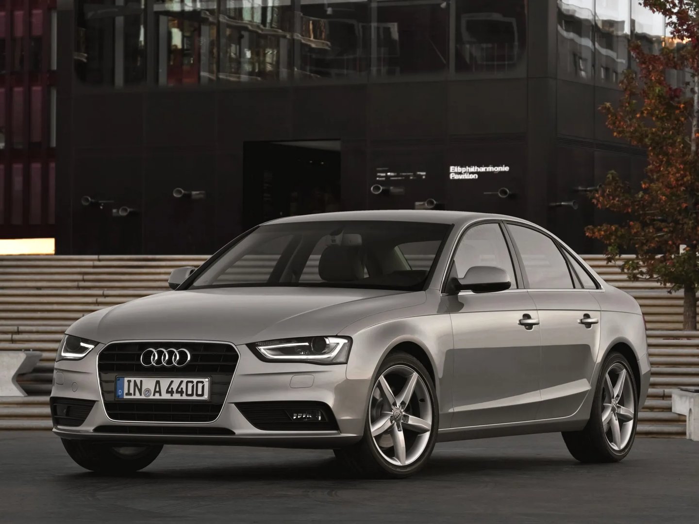 Audi A4 4 generation, restyling  Sedan