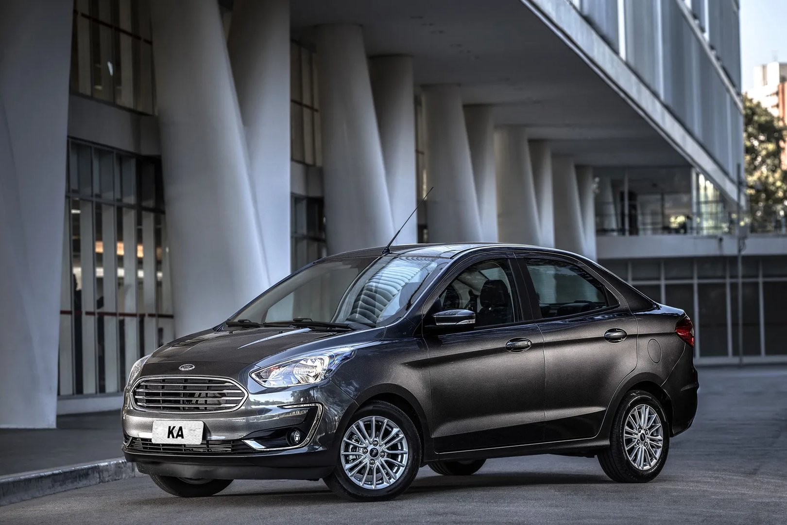 Ford_KA_3_generation_restyling__Sedan__7.jpg