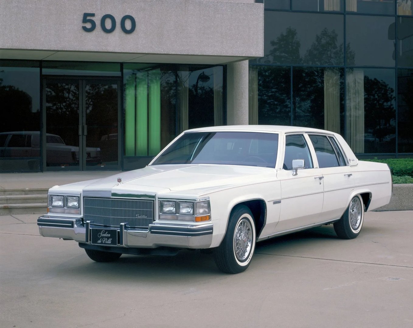 —  Sedan