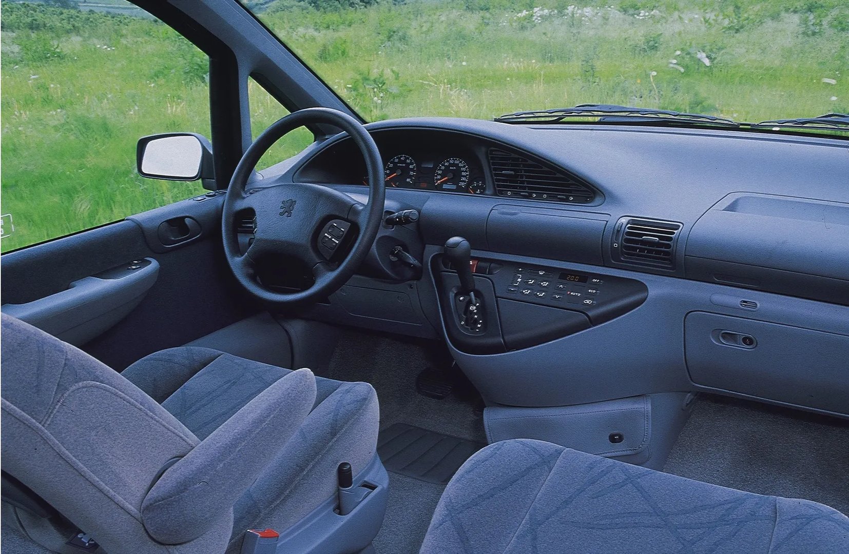 Peugeot_806_1_generation_restyling__Minivan__5.jpg