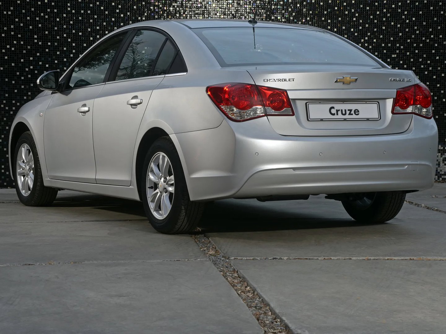 Chevrolet_Cruze_1_generation_restyling__Sedan__11.jpg