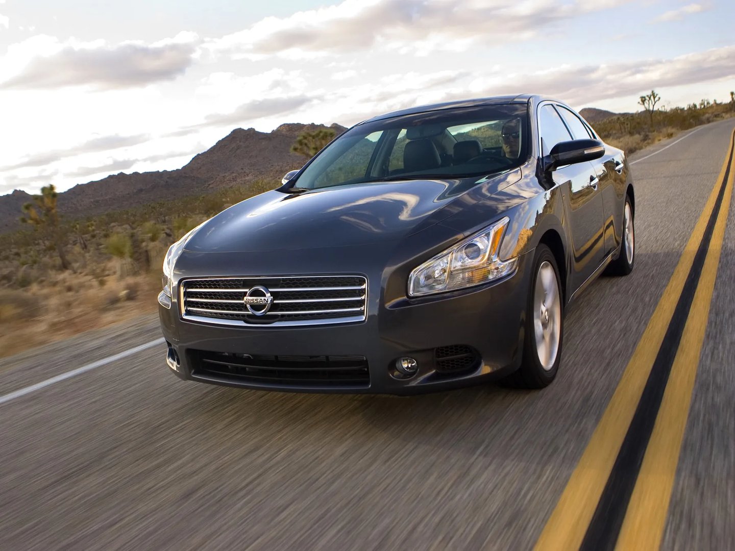 Nissan_Maxima_7_generation__Sedan__5.jpg