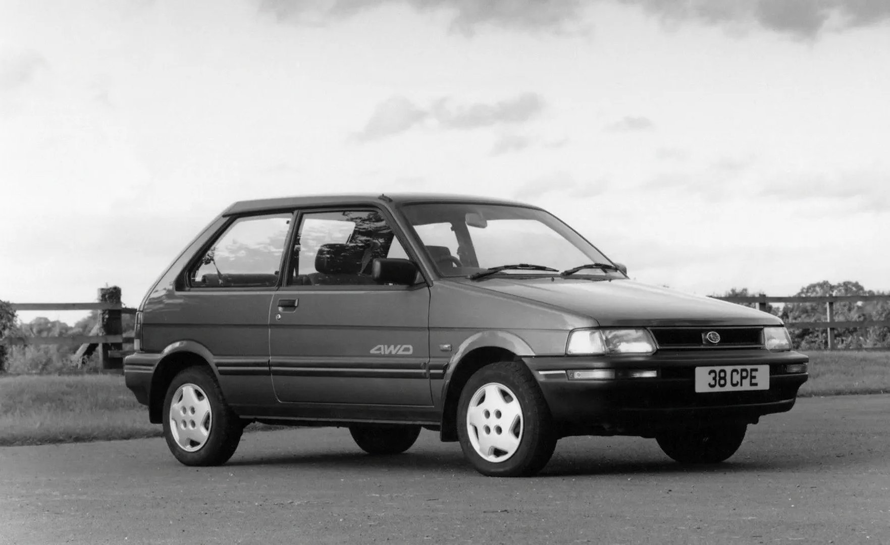 Subaru_Justy_1_generation_restyling__Mini_3-doors__2.jpg