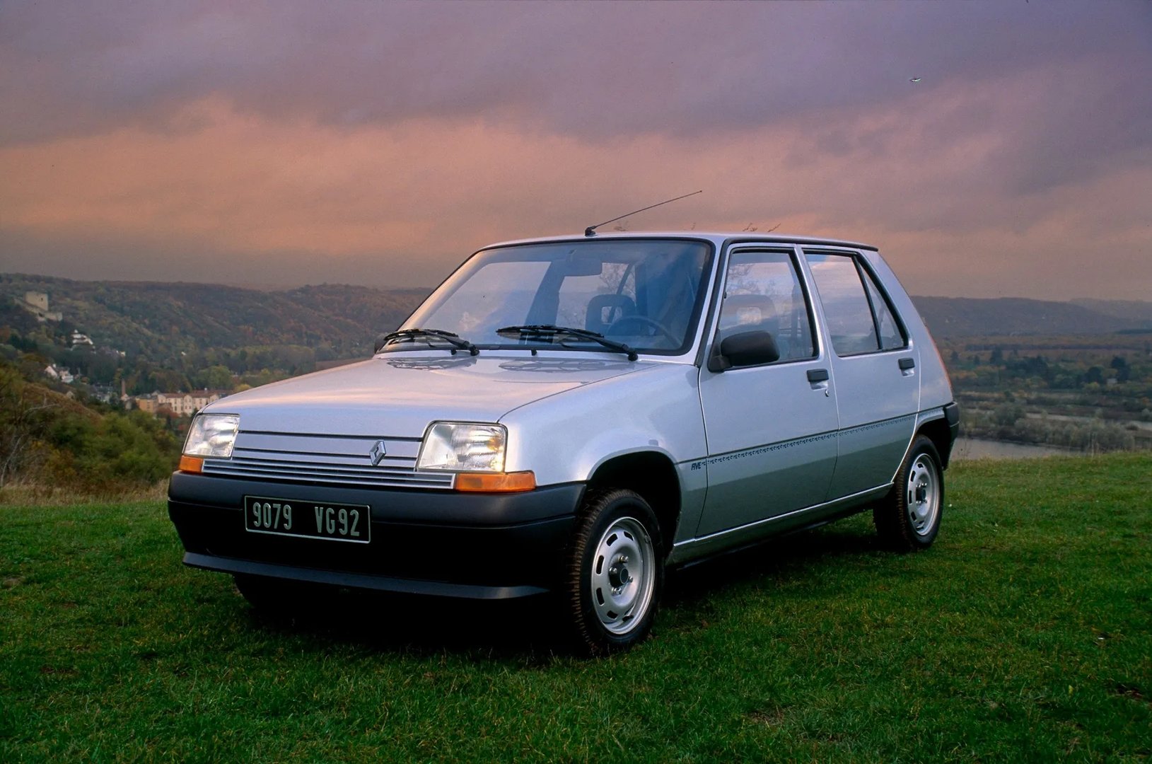 Renault_5_2_generation__Mini_5-doors__1.jpg