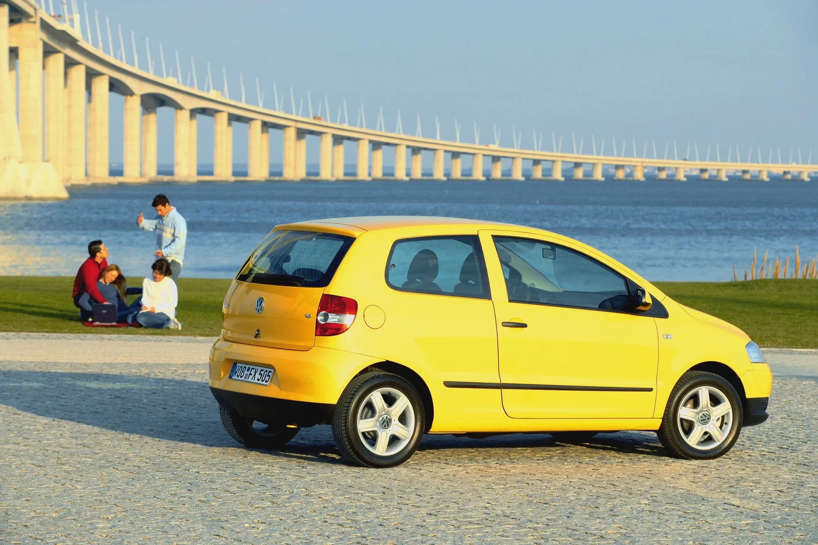 Volkswagen_Fox_1_generation__Mini_3-doors__2.jpg