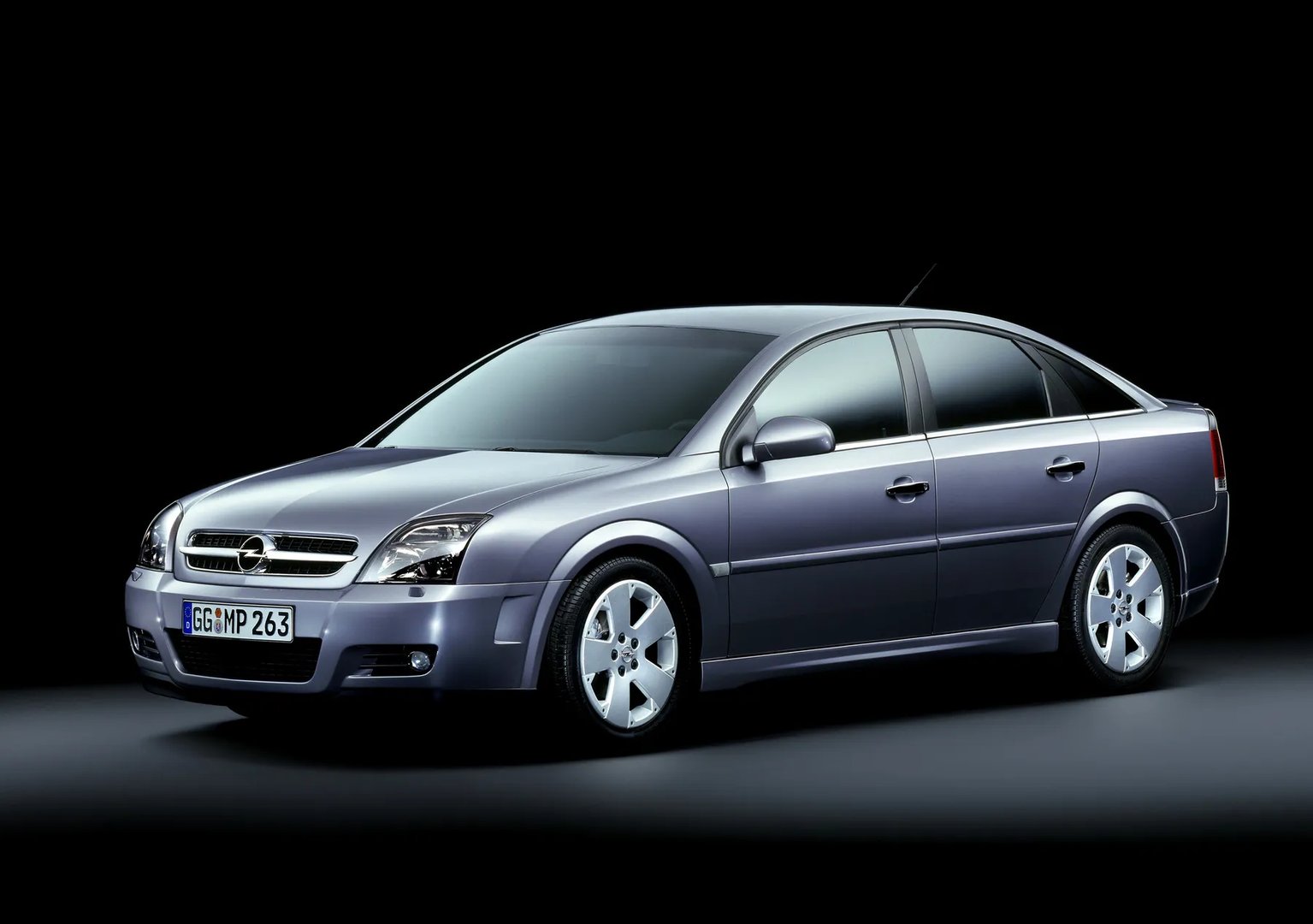 Opel_Vectra_3_generation__Liftback__8.jpg