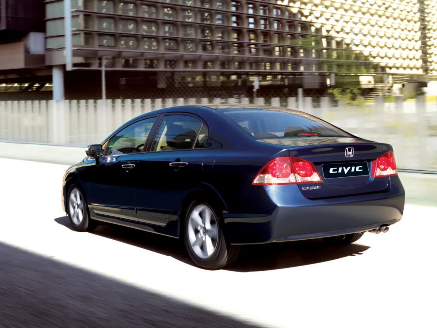 Honda_Civic_8_generation_restyling__Sedan__13.jpg