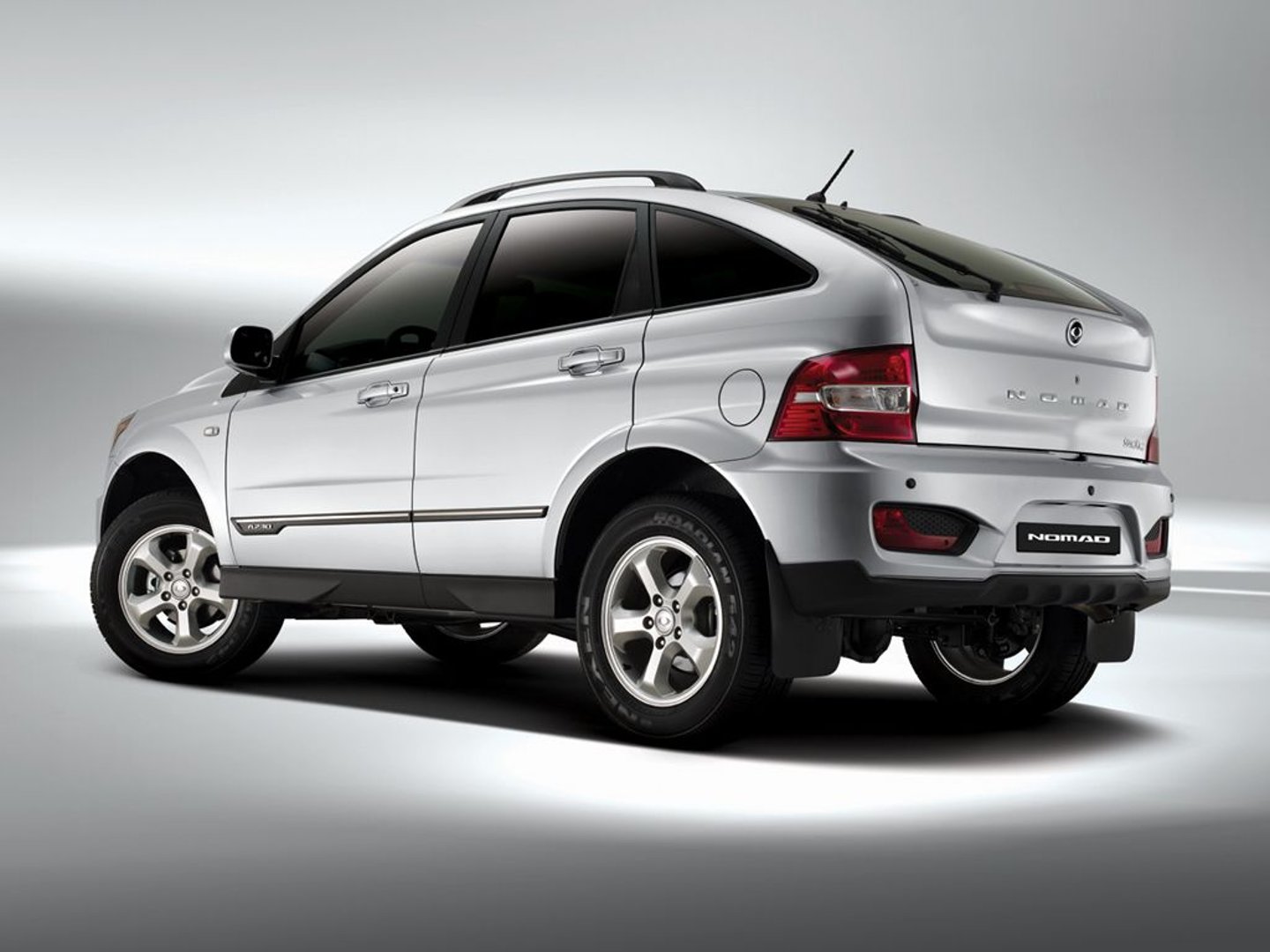 ssangyong_Nomad_1_generation__SUV_5-doors__2.jpg