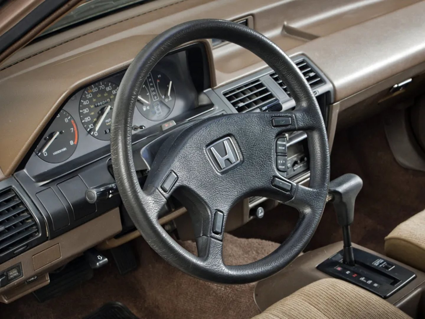 Honda_Accord_(USA)_3_generation__Sedan__11.jpg
