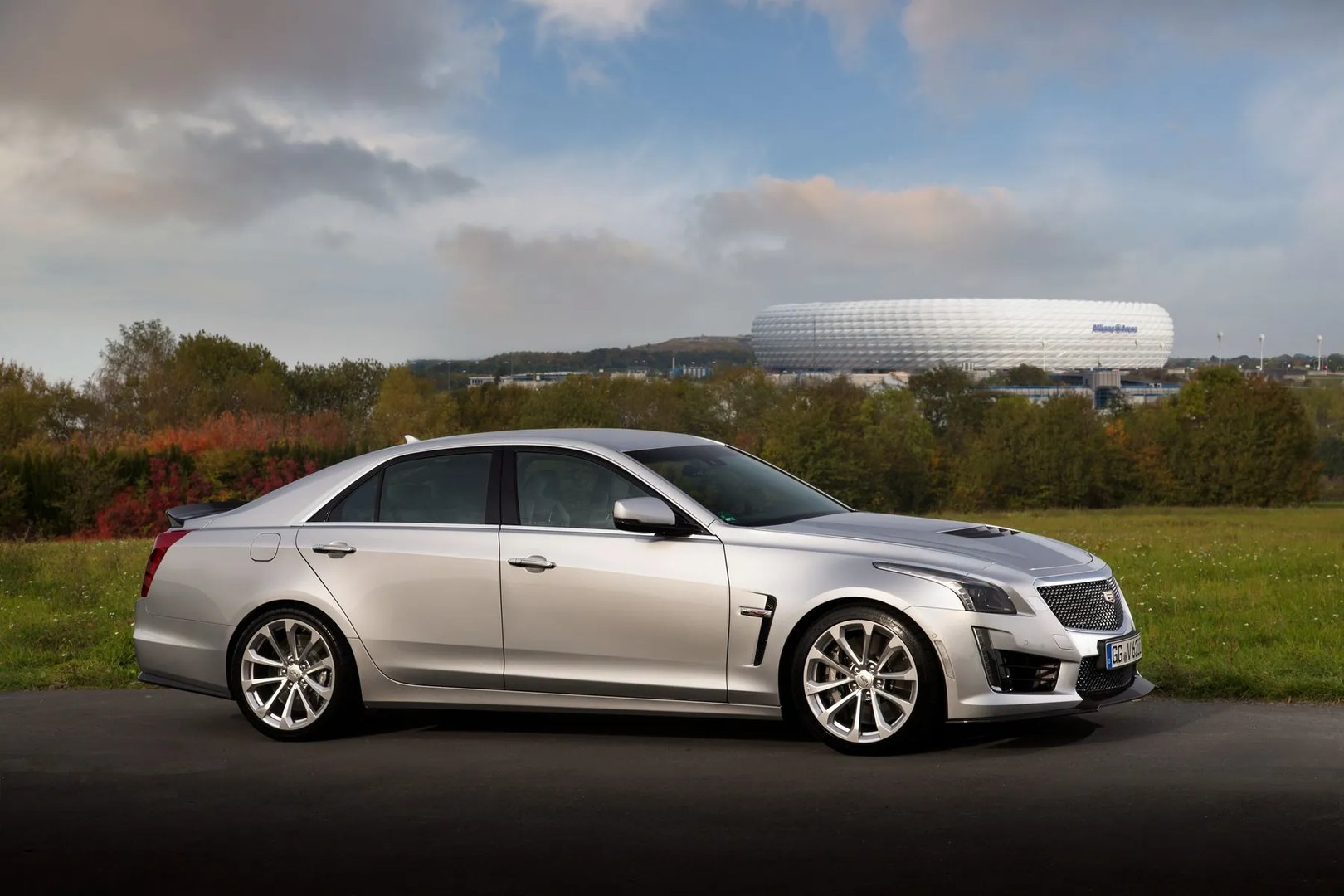 Cadillac_CTS-V_3_generation__Sedan__4.jpg
