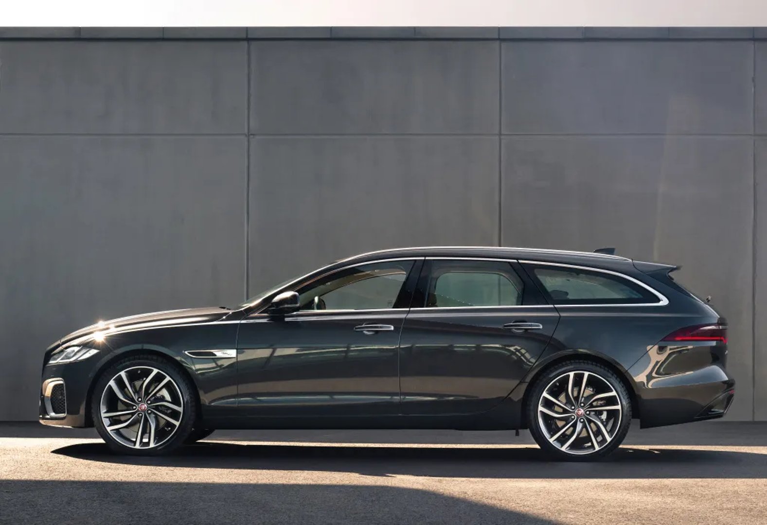 2 generation, restyling 