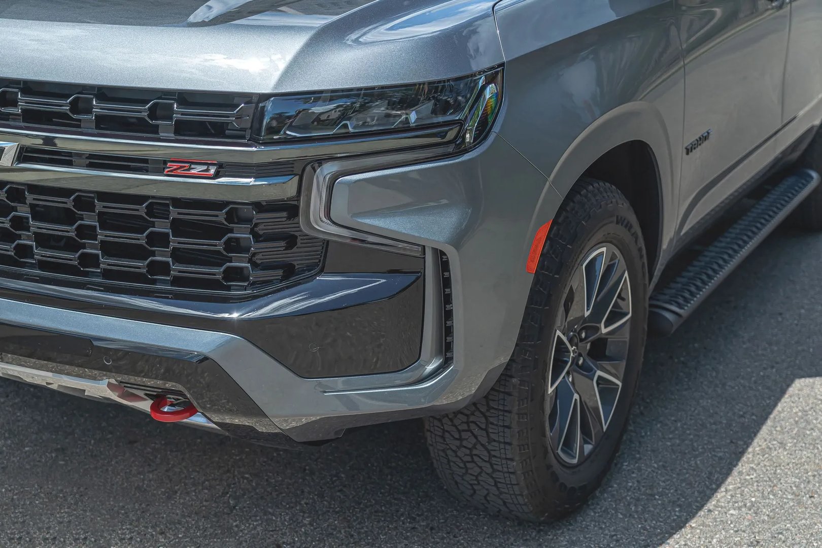 Chevrolet_Tahoe_5_generation__SUV_5-doors__6.jpg