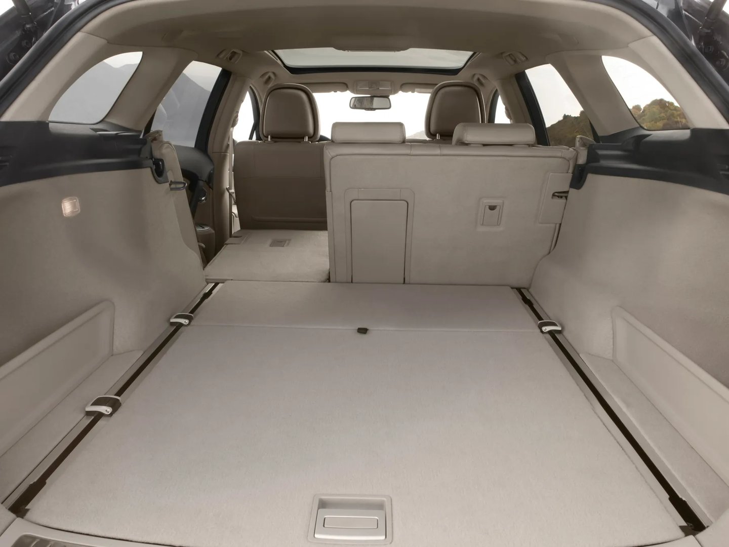 Toyota_Avensis_3_generation__Estate_5-door__11.jpg