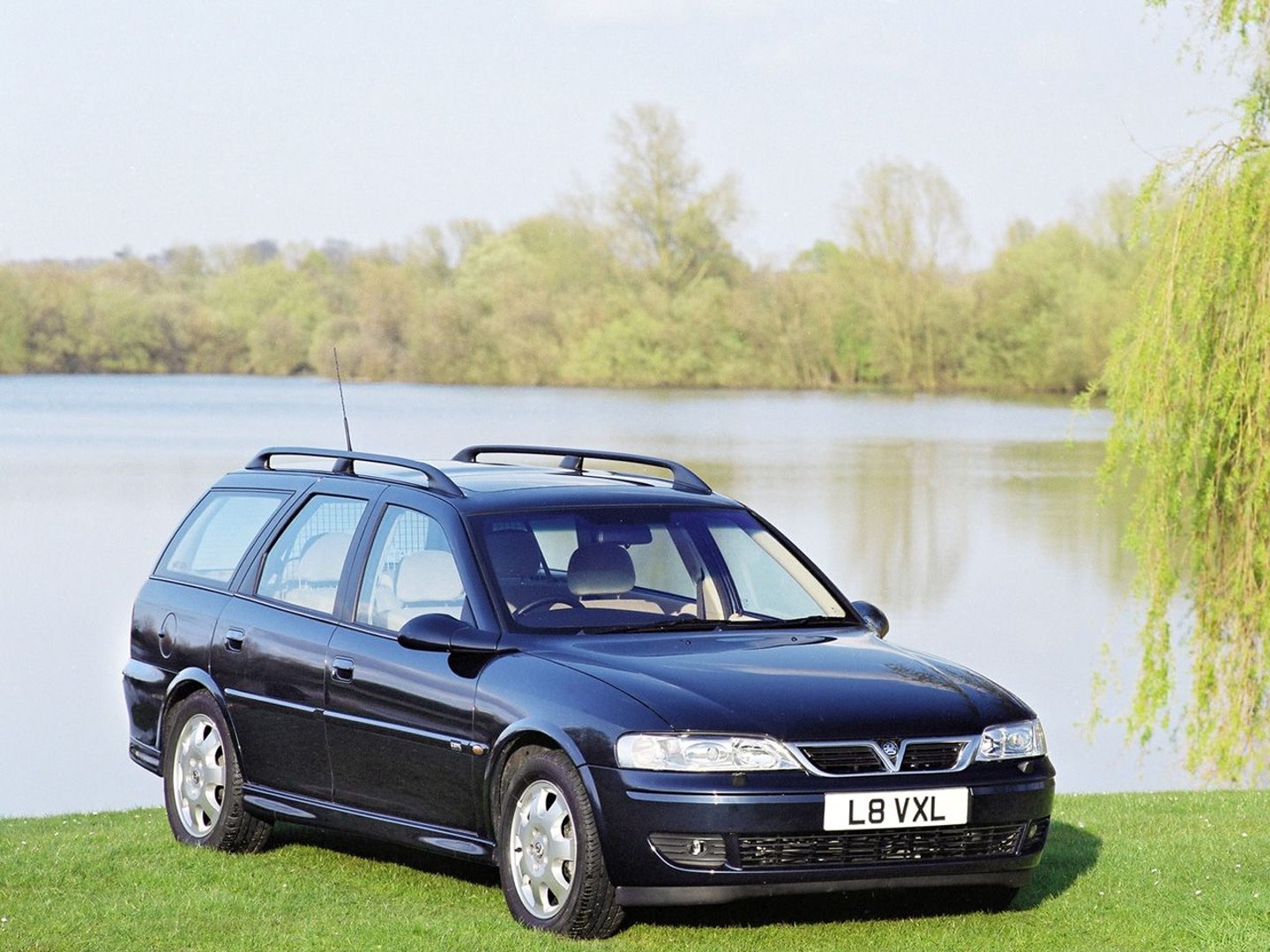 Vauxhall Vectra 2 generation  Estate 5-door 