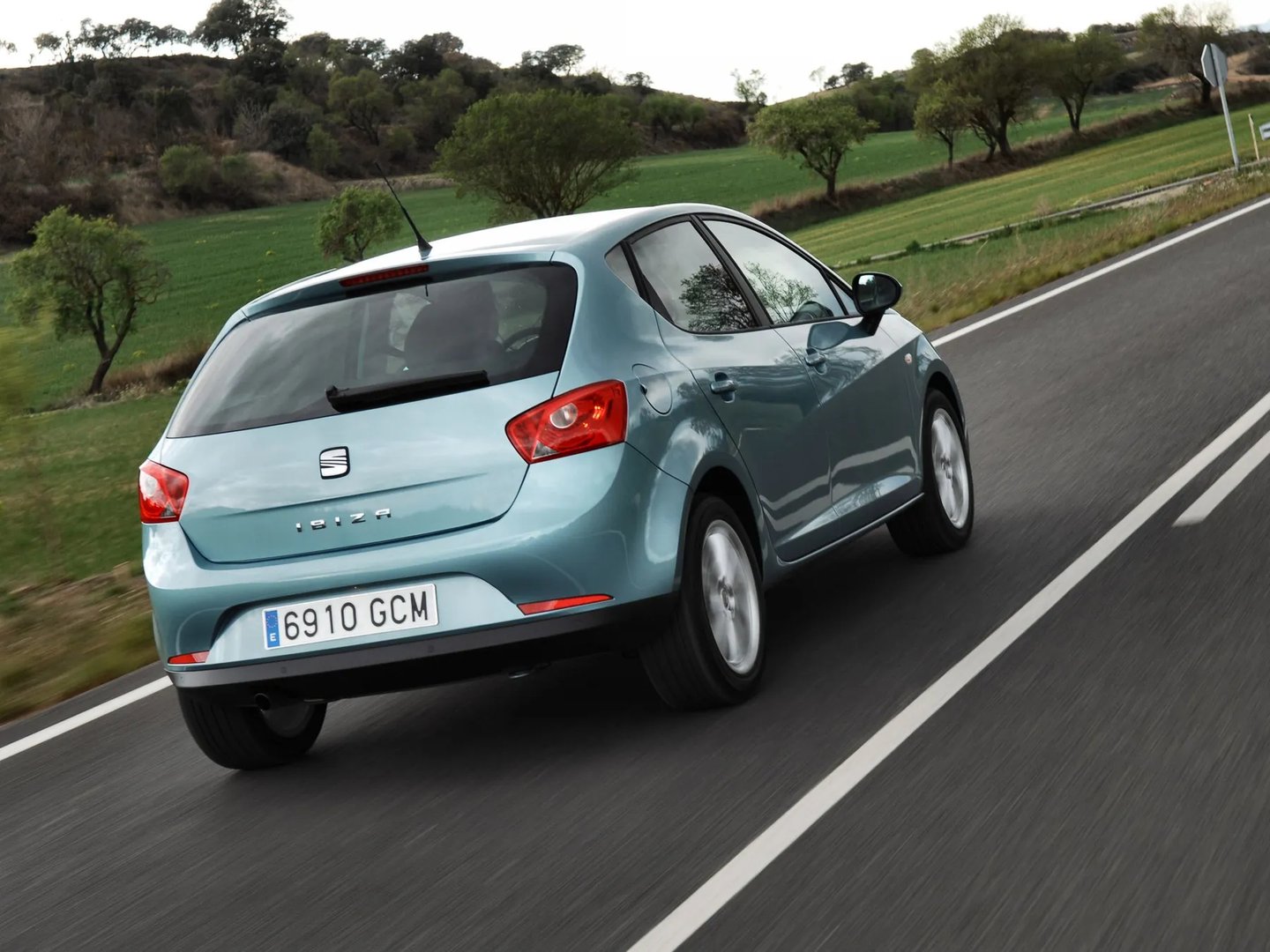 SEAT_Ibiza_4_generation__Mini_5-doors__12.jpg