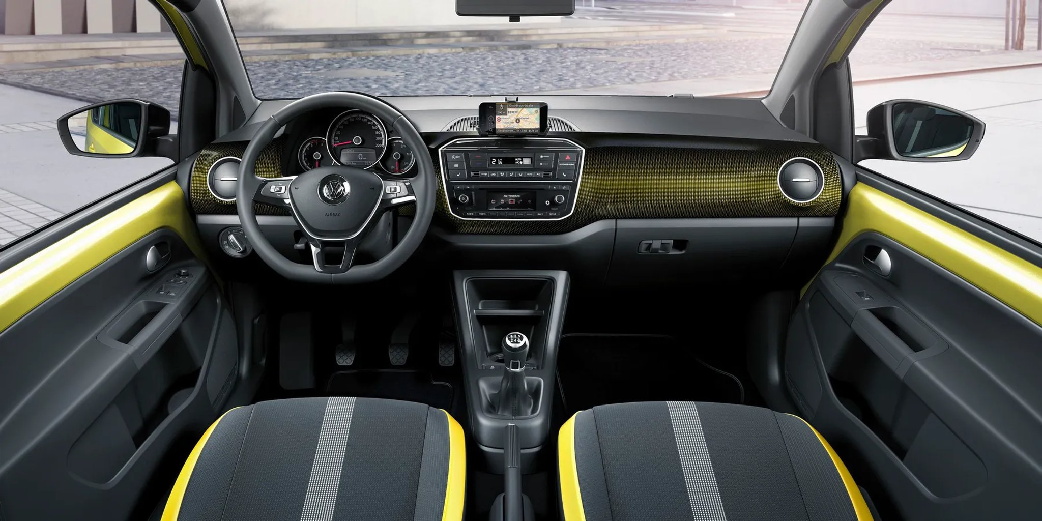 Volkswagen_up!_1_generation_restyling_1__Mini_3-doors__10.jpg