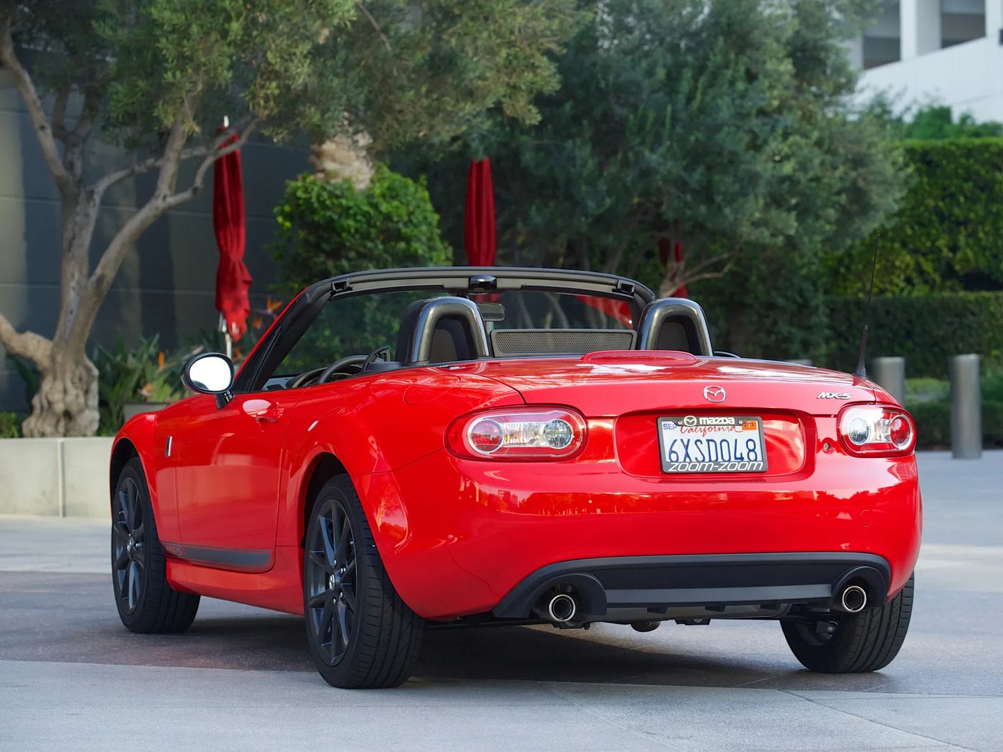 Mazda_MX-5_3_generation_restyling__Roadster__8.jpg