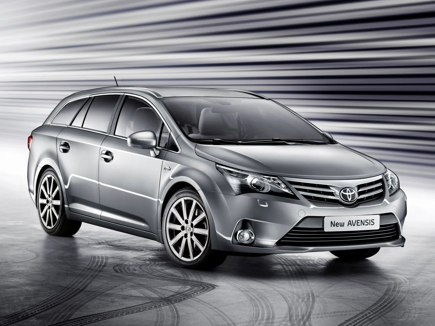 Toyota_Avensis_3_generation_restyling__Estate_5-door__8.jpg