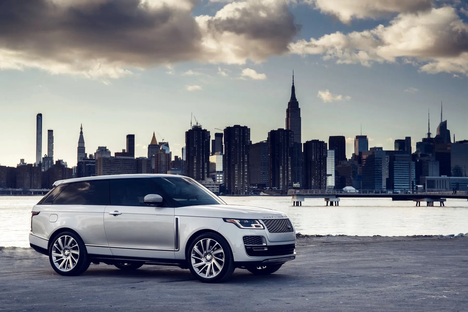 Land Rover Range Rover 4 generation, restyling  SUV 3-doors